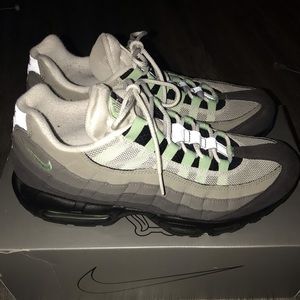 Air Max 95’s Mint